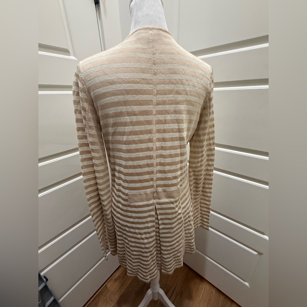 Emporio Armani. Beige Striped Open Cardigan. Size 6. - Picture 2 of 11